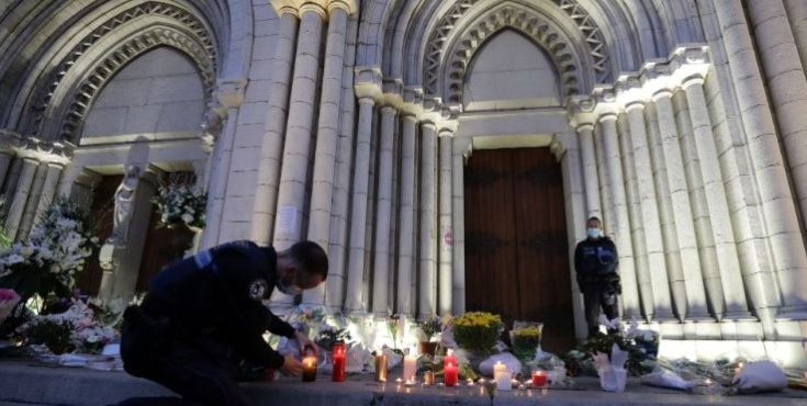 France mourns victims of Nice church attack
