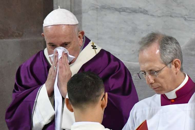 Pope Francis does not have coronavirus, Italian media reports