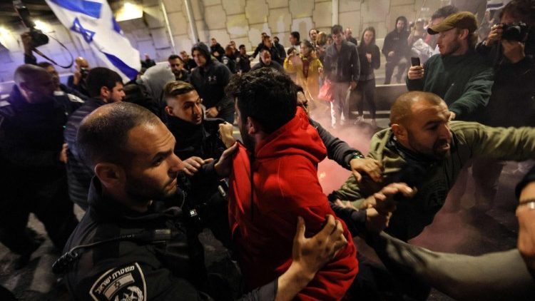 Unrest continue in Israel for 11th week 