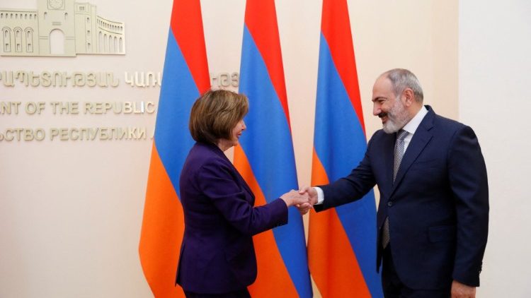 International community worried over Armenia-Azerbaijan clashes